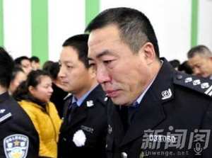 徐州民警執勤時殉職 一輛半掛牽引貨車強行闖卡