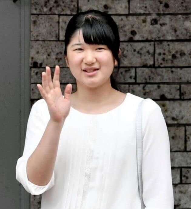 日本18歲愛子公主繼承雅子皇后學霸基因 將入讀天皇同所大學 楠木軒