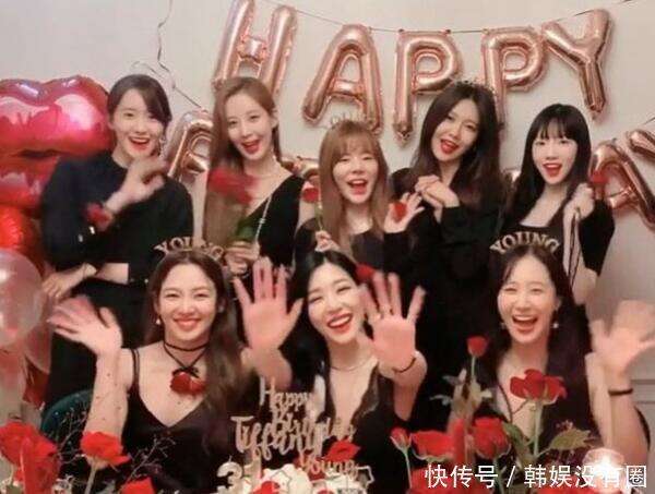 依旧是少女时代 少女时代8 人 合体 庆祝出道13 周年 楠木轩