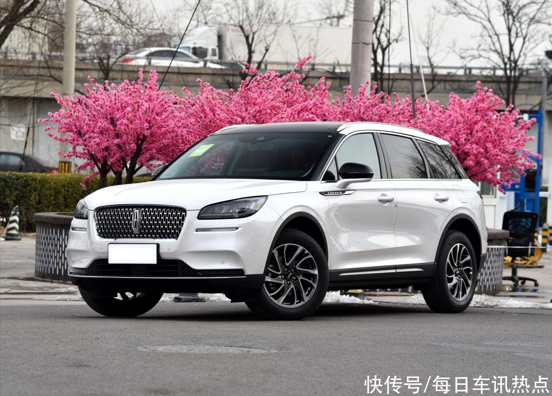 25萬買suv 空間大 2 0t有自動擋 帶你看林肯冒險家 楠木軒