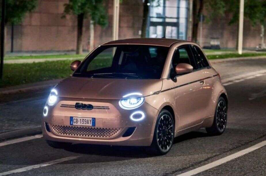 菲亚特公布fiat 500纯电版售价1 99万欧元起 楠木轩